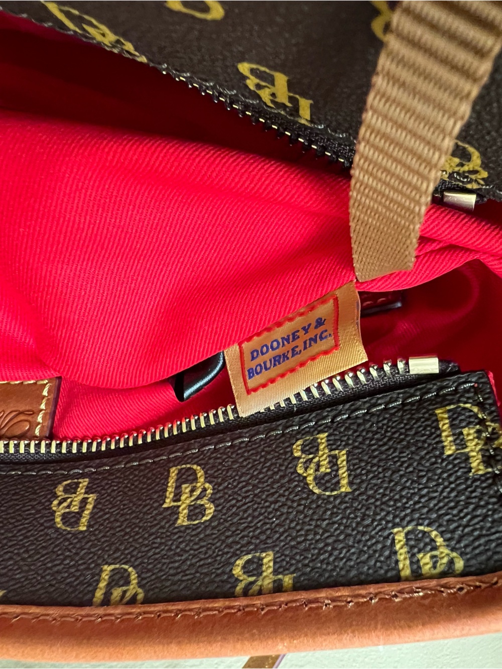 Dooney & Bourke leather Monogram Tote NWT w Dustbag - Picture 12 of 17